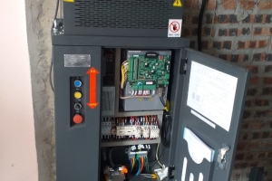 Nguyên lý điện thang máy thuỷ lực là gì? Lợi ích khi lắp đặt thang thủy lực? 