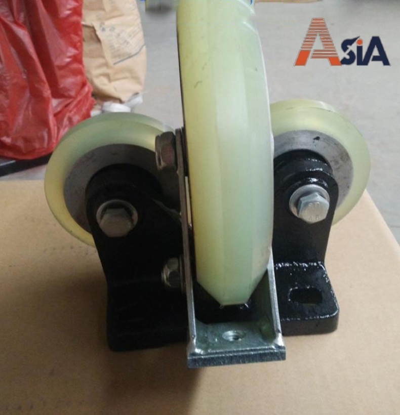 Bánh xe dẫn hướng thang máy