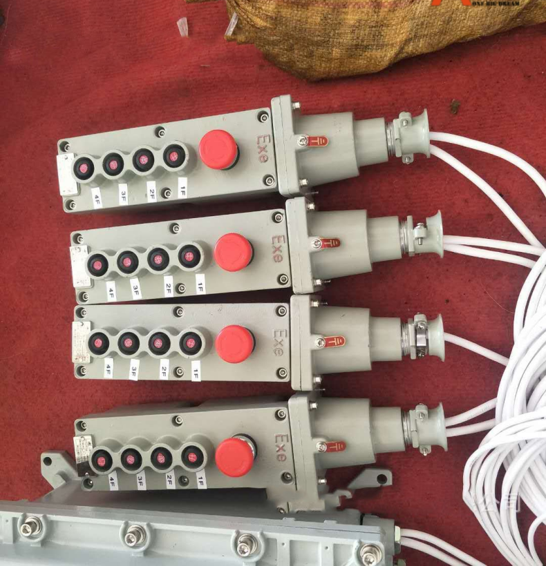 Bộ tủ điện đầy đủ thang thuỷ lực 2-8 tầng