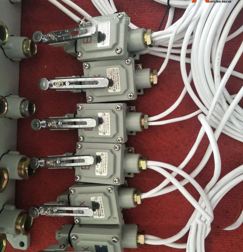 Bộ tủ điện đầy đủ thang thuỷ lực 2-8 tầng