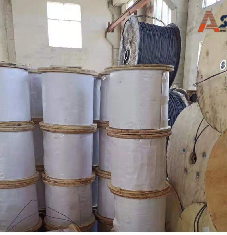 Cáp chuyên dụng thang máy điện