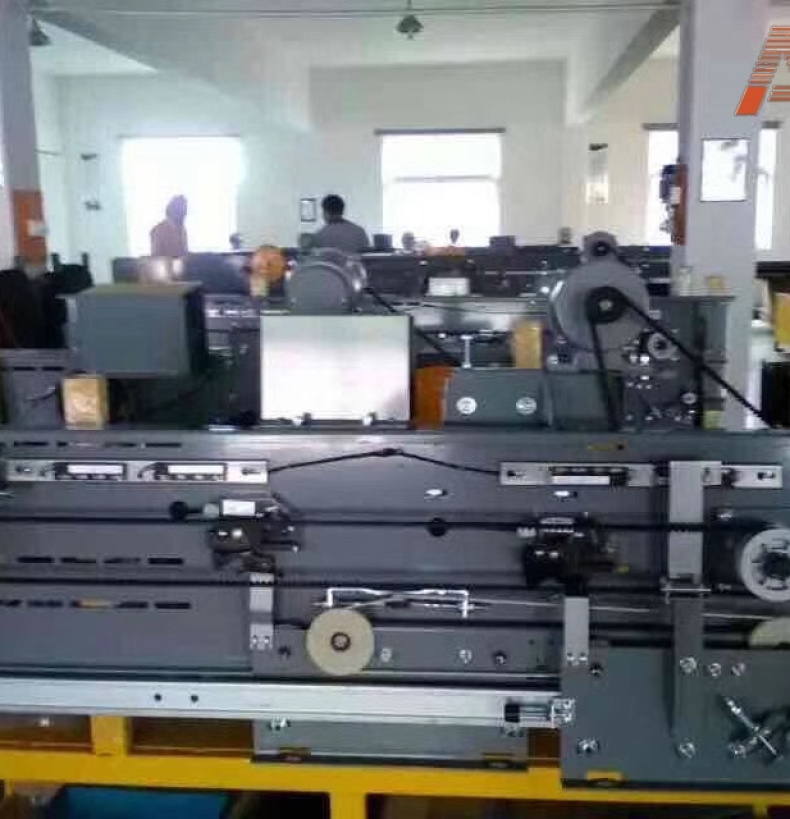 Cửa đôi thang máy Asia