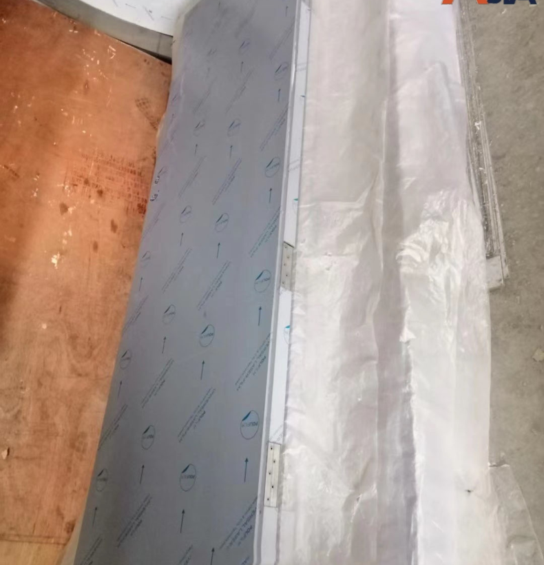 Cửa thô thang máy thuỷ lực Asia