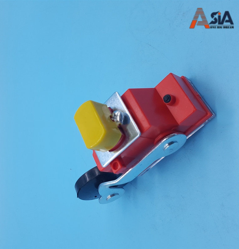 Phụ kiện thang máy asia 32