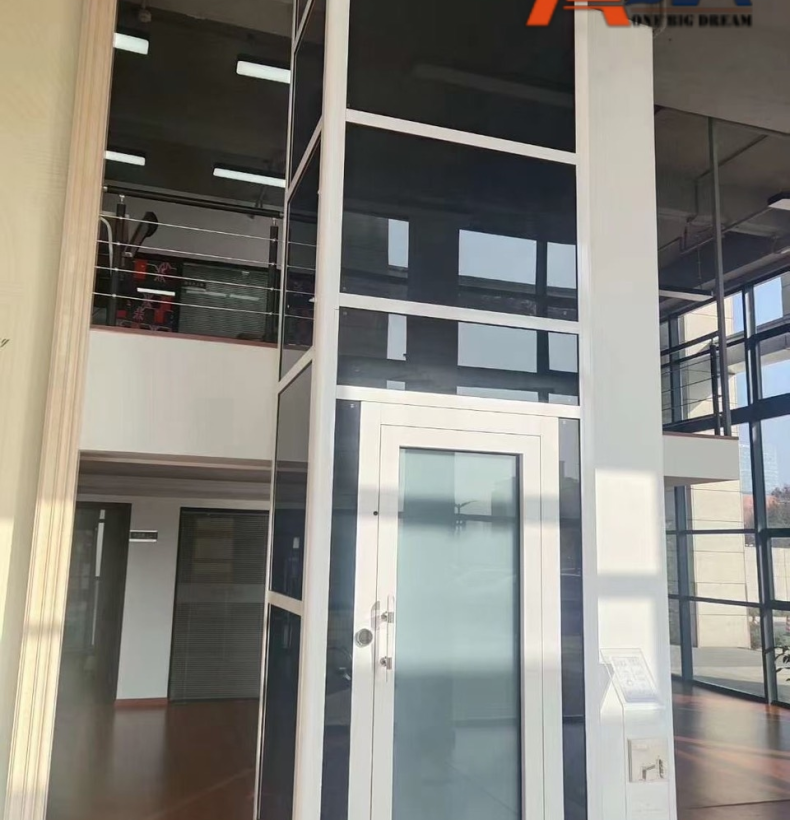 Thang máy thuỷ lực cabin bao kính