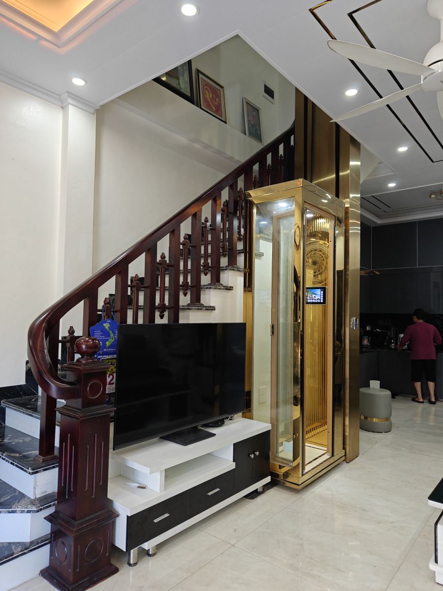 thang máy gia đình tiết kiệm điện